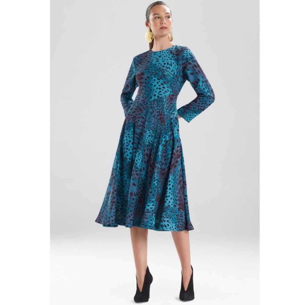 The Natori Company Cheetah Crepe Top Stitch Midi Dress in Aquamarine and Purple